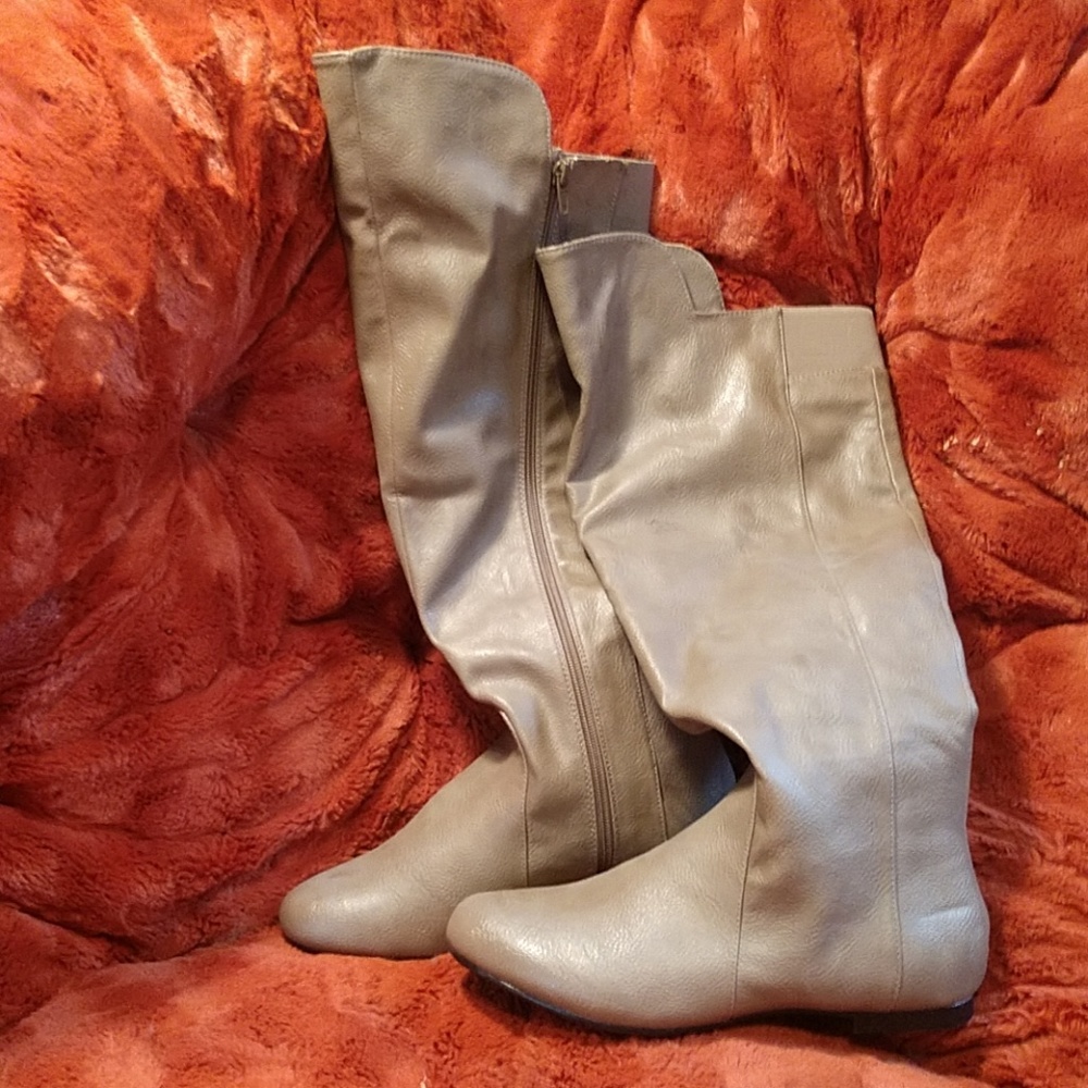 Tan Boots